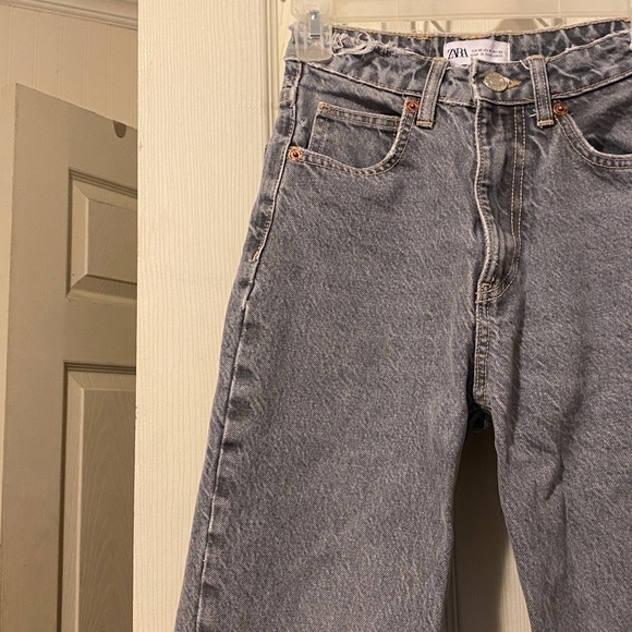 Zara Straight Leg High Rise Jeans - Picture 6 of 8
